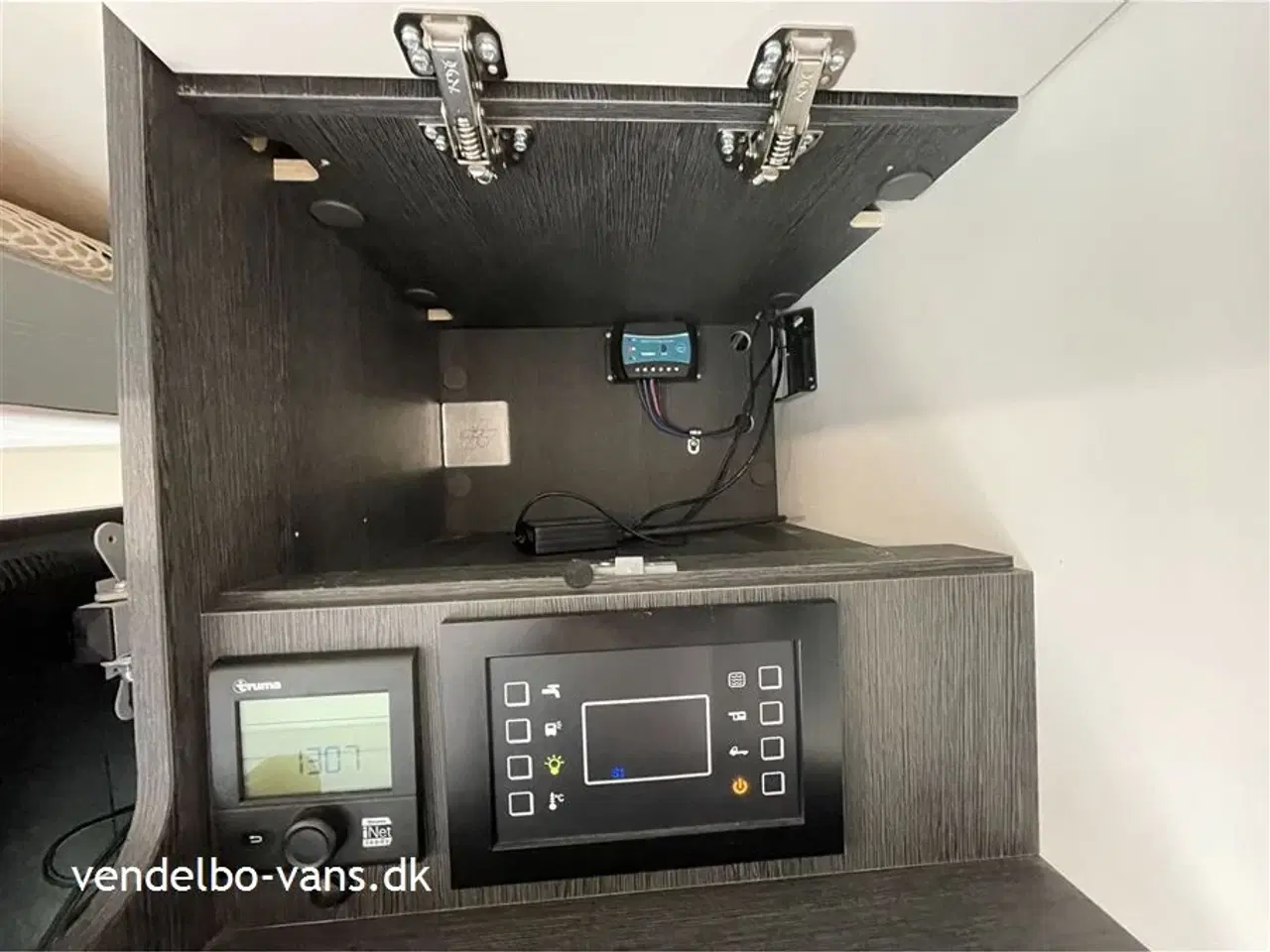 Billede 16 - 2023 - Rollerteam Kronos 284TL Comfort Power Selekt   Enkeltsenge og stor garage - masser af ekstra udstyr