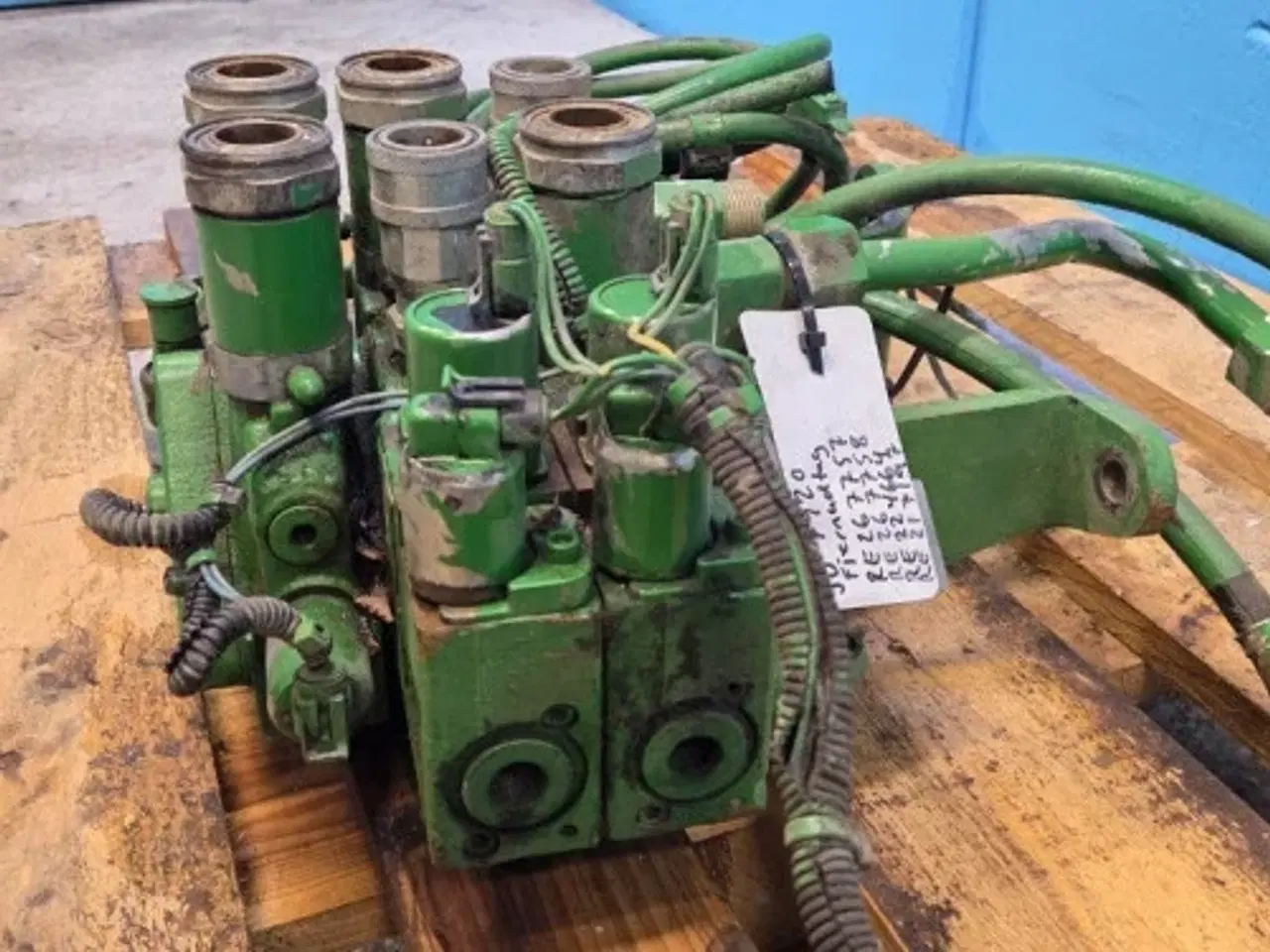 Billede 4 - John Deere 7920 Hydraulikventil RE267757