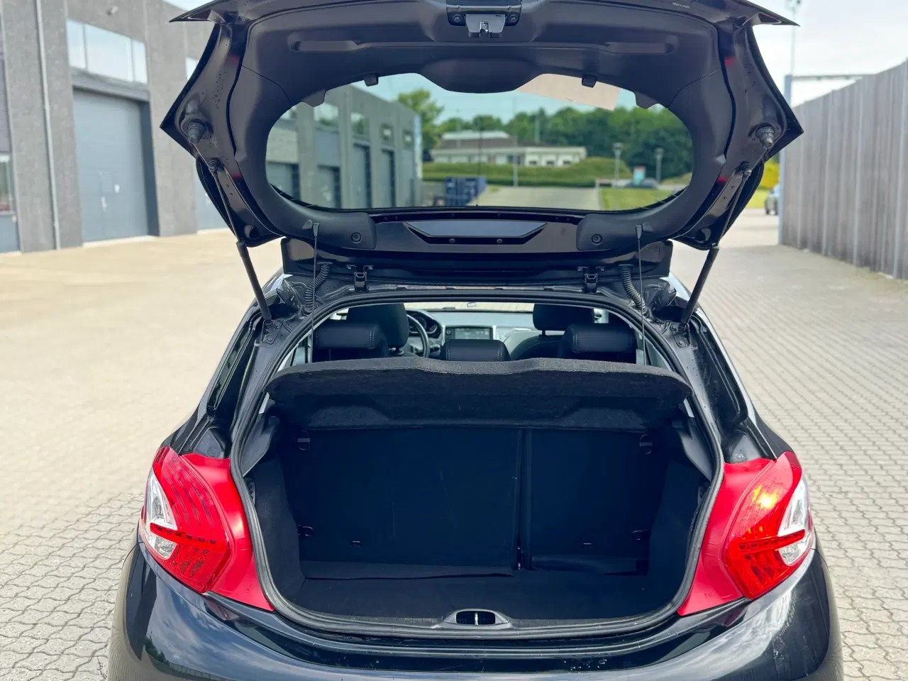 Billede 9 - Peugeot 208 1.2VTI 2015