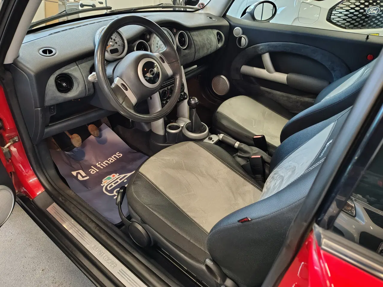 Billede 8 - Mini Cooper 1,6. Kun 124.000km