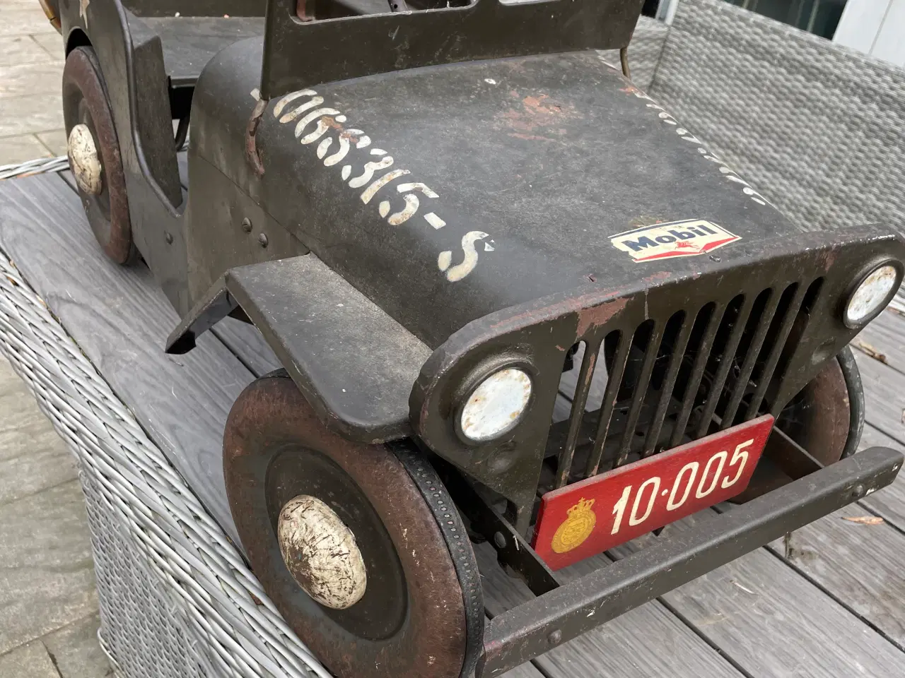 Billede 4 - Gl. trædebil/ pedalbil JEEP