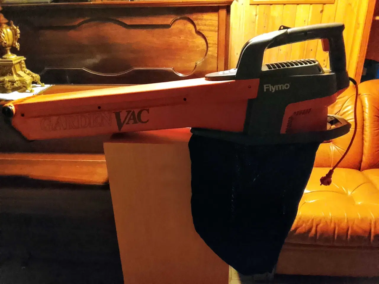 Billede 1 - Løvblæser/suger. Flymo