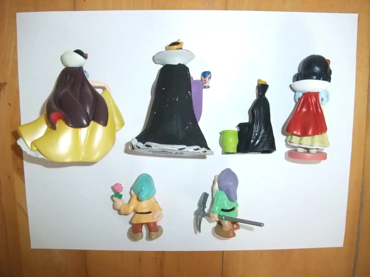 Billede 5 - Snehvide Figurer