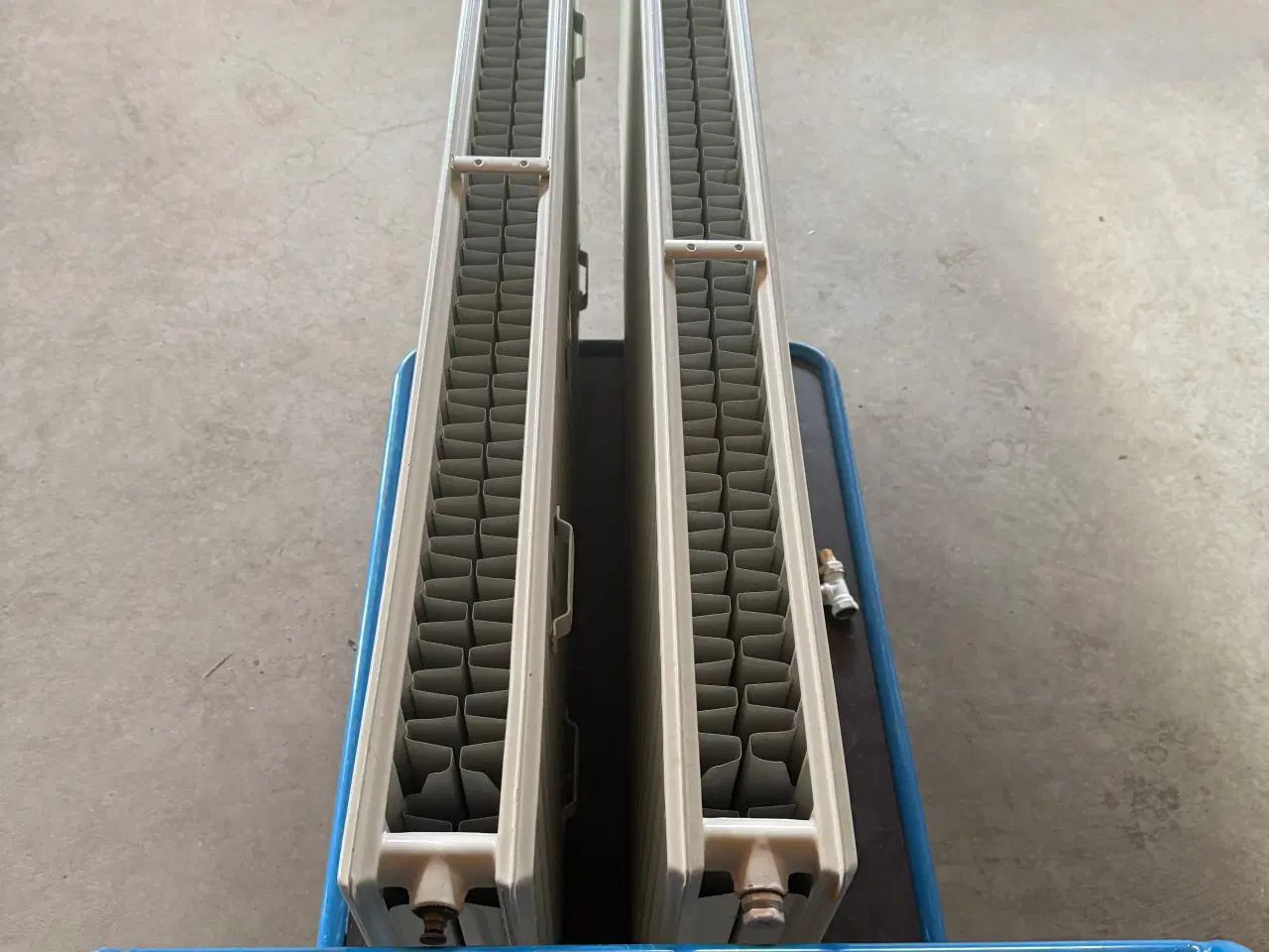 Billede 2 - 2 stk. radiator