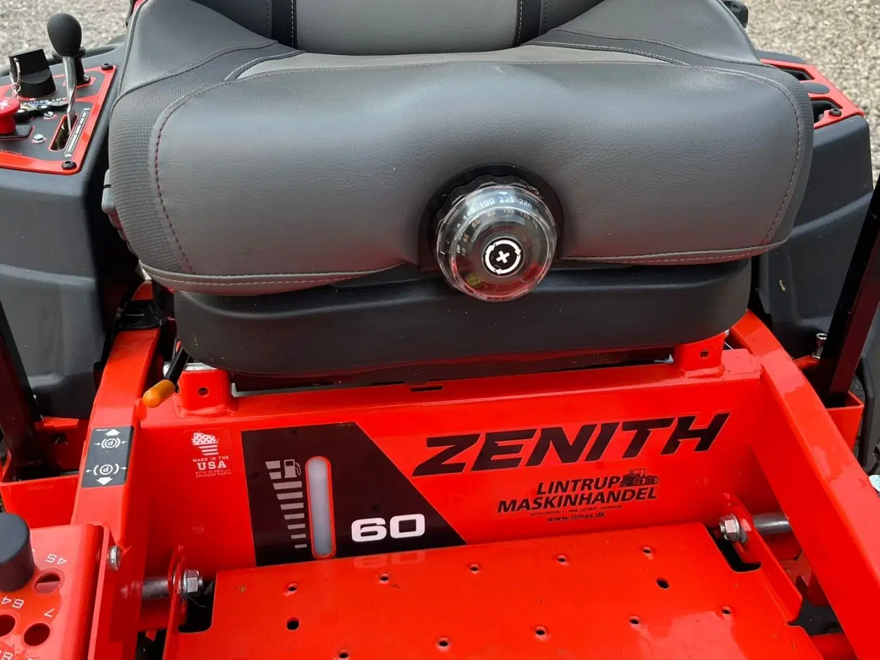 Billede 11 - Ariens Zenith 60 SD Top professionel maskine med stor 2 cylindret Kawasaki motor.