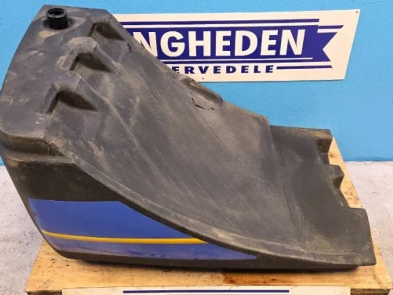 Billede 2 - New Holland T9.560 Dieseltank R. 84182269