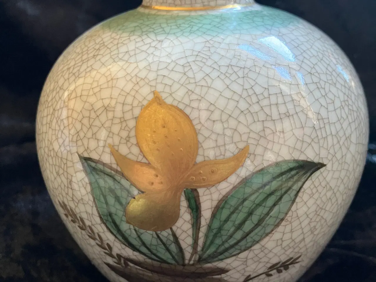 Billede 4 - R.C. Krakeleret vase, askebæger og te dåse.