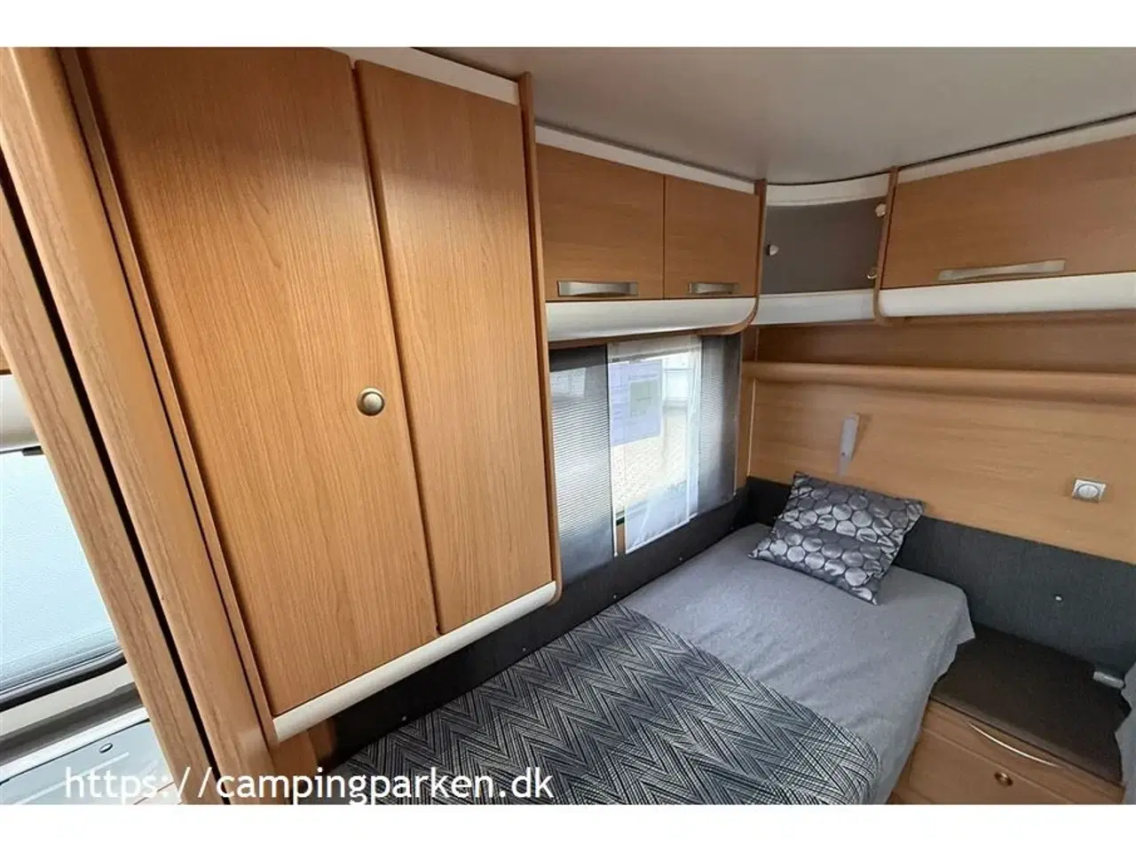 Billede 10 - 2011 - Adria Adora 512 UL Veludstyret og velholdt vogn med enkeltsenge