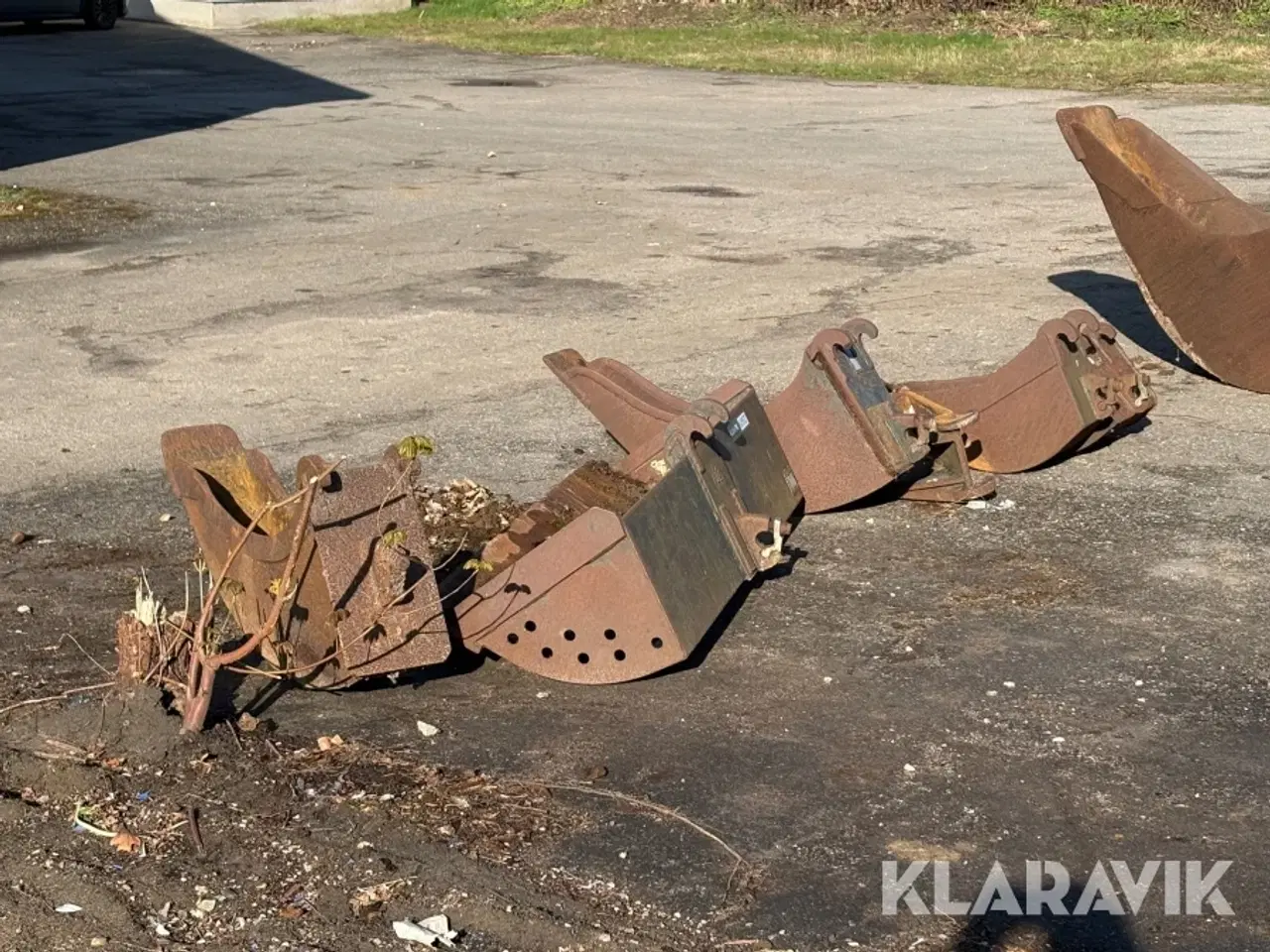 Billede 4 - Skovle 5 styk og asfalthjul Beco