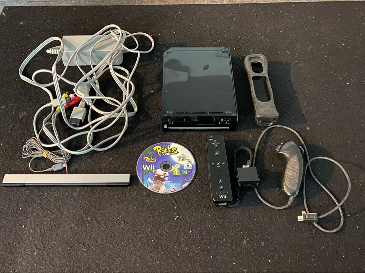 Billede 1 - Modded flot Sort Wii konsol med Joypad og Tilbehør