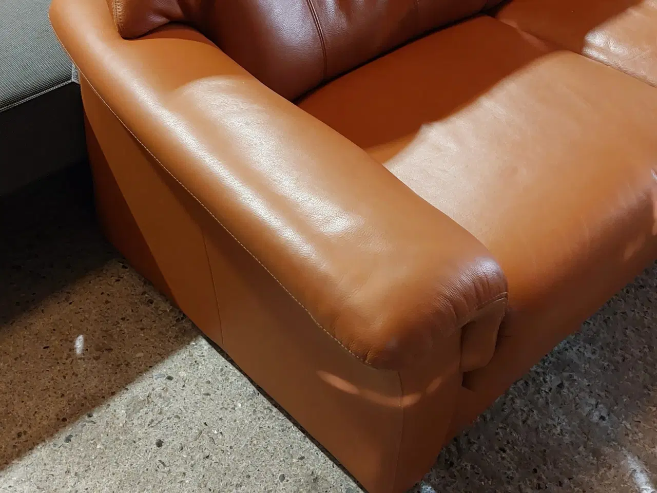 Billede 2 - Hjort Knudsen 2 personers sofa