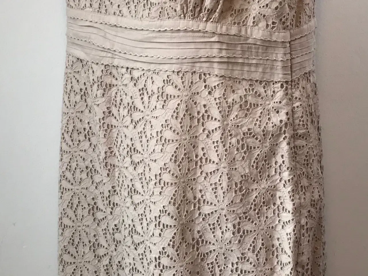 Billede 4 - Whistles, blondekjole, str. 44 (lille)