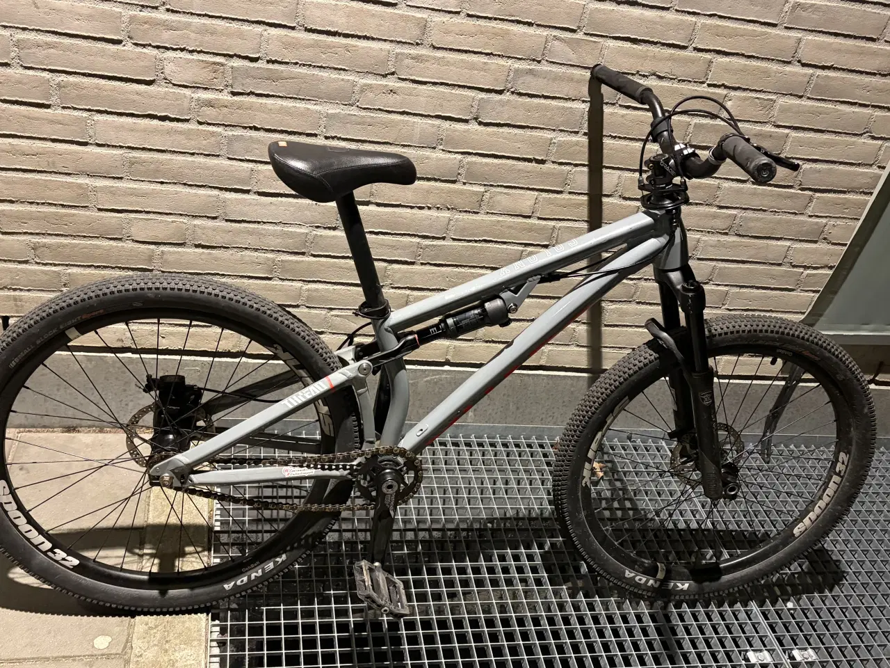 Billede 4 - Byder bare prisen står i Beskrivelse