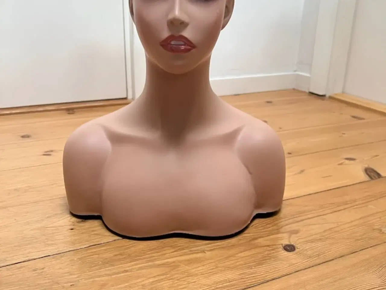 Billede 1 - Paryk hoved