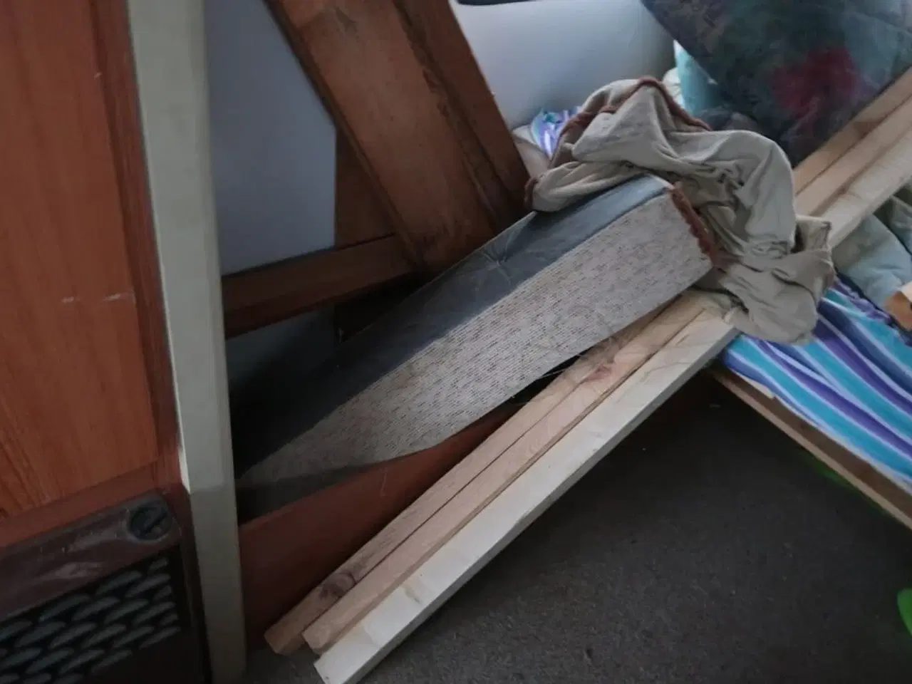 Billede 27 - Campingvogn HOBBY 460 med indhold