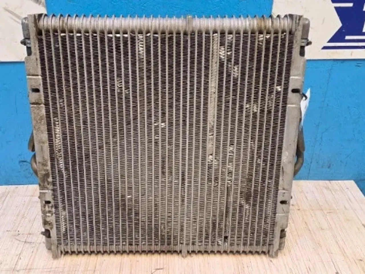 Billede 8 - New Holland LB115B Oliekøler 87410099
