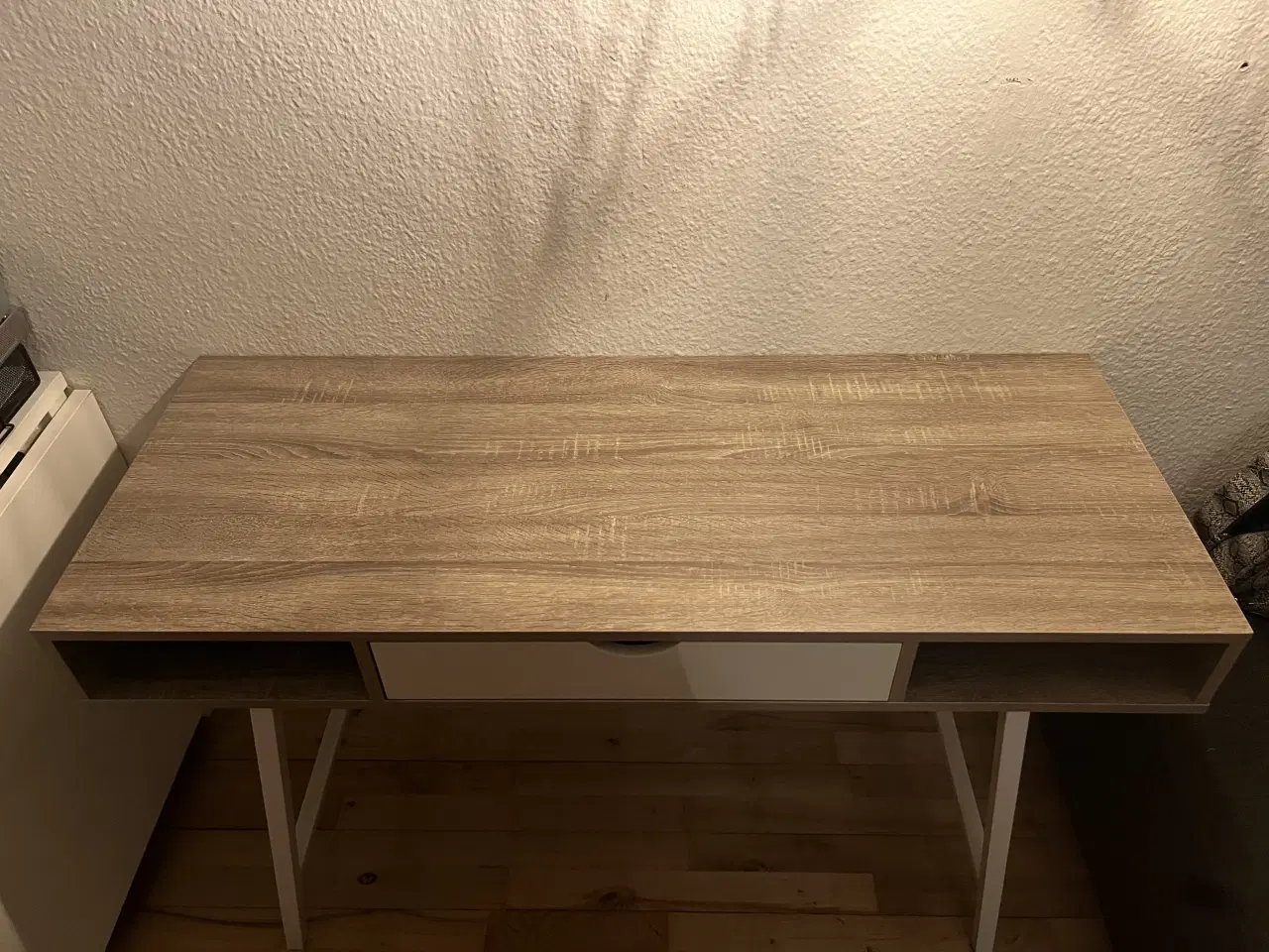 Billede 1 - Flot Skrive bord