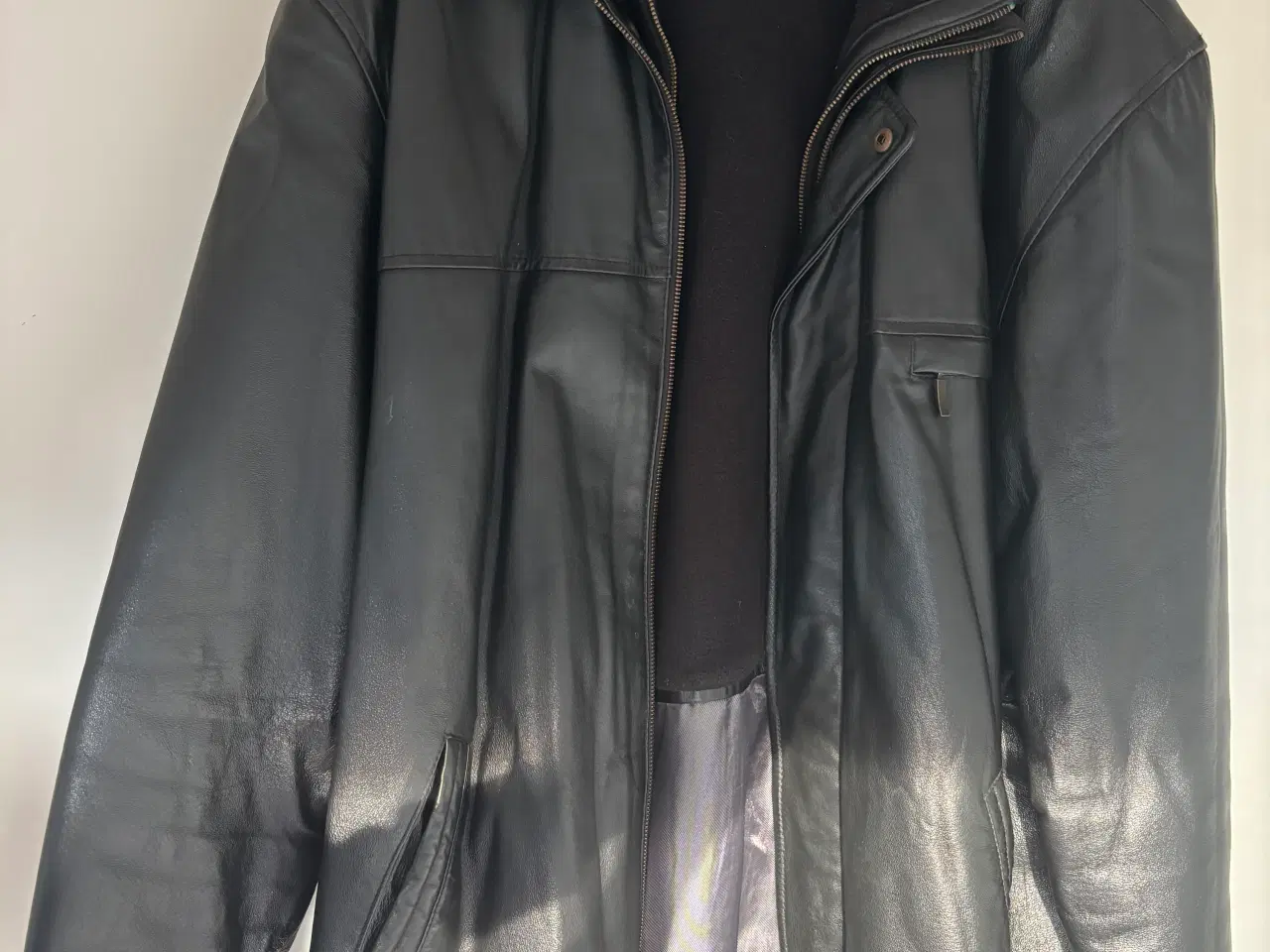 Billede 2 - Lækker skindjakke/-frakke