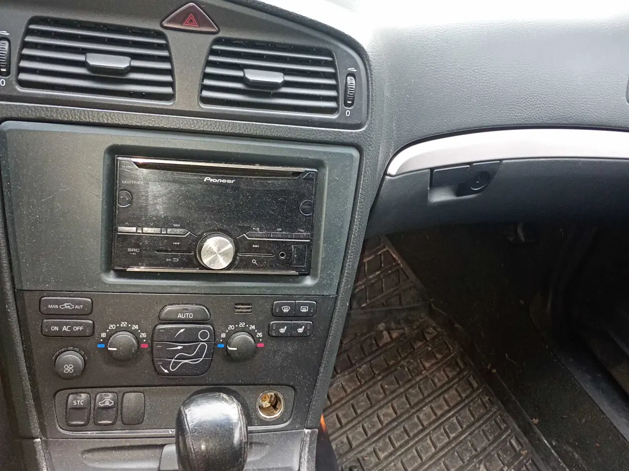 Billede 7 - Volvo v70 2,4T Svensk afgift 