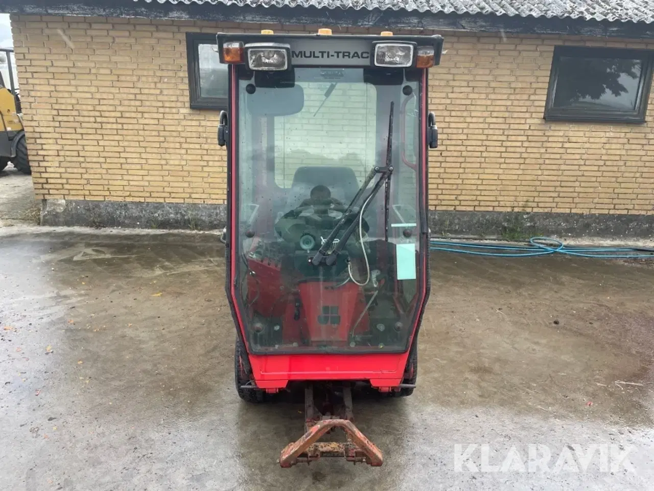 Billede 8 - Redskabsbærer Multi-Trac L327-4