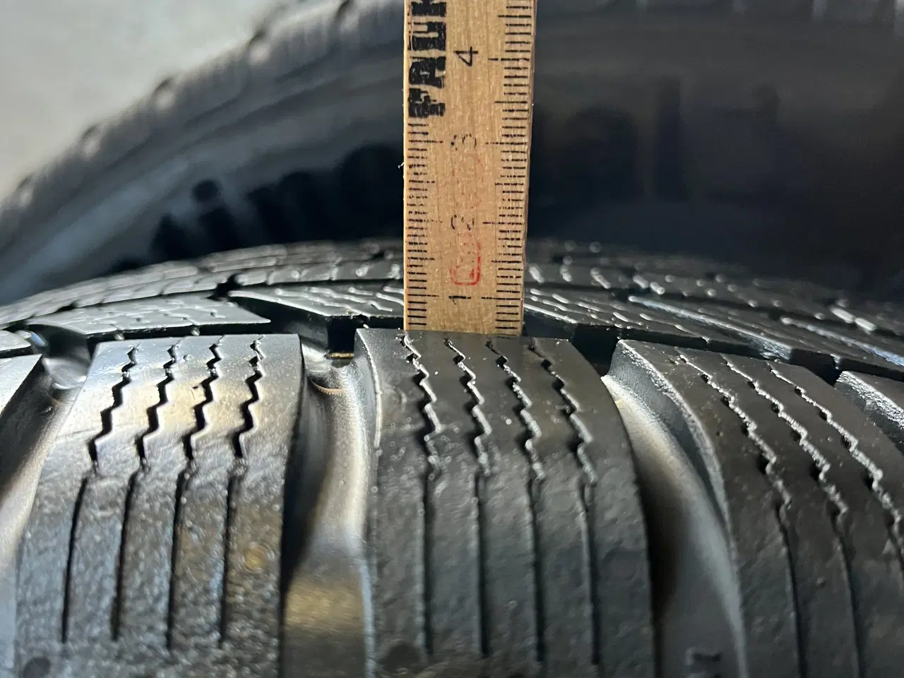 Billede 3 - 4 stk. brugte vinterdæk sælges