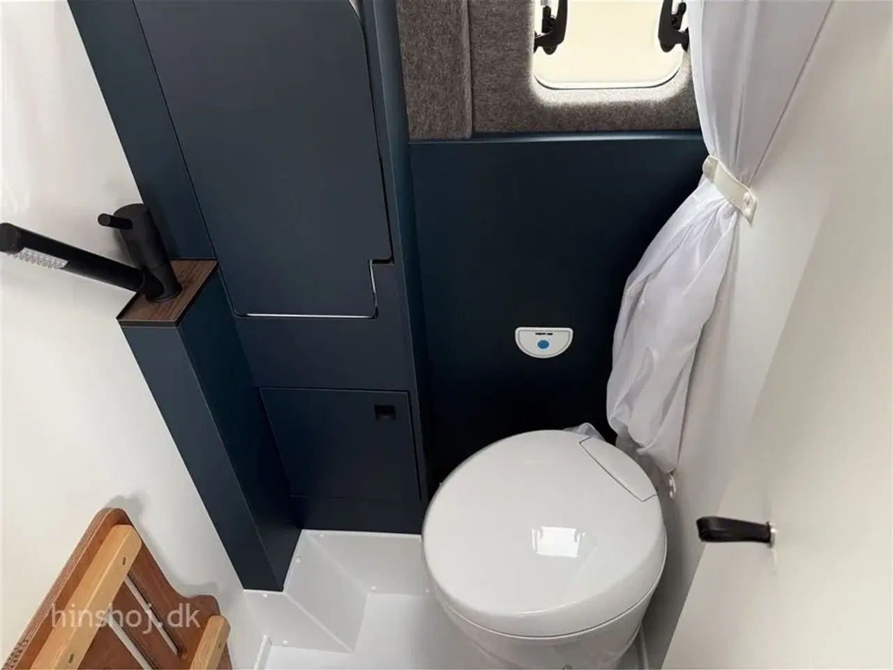 Billede 17 - 2025 - Eriba Car 600 Deep Ocean Blue Aut   Eksklusiv Eriba Car 600 Deep Ocean Blue 2025  fra Hinshøj Caravan.