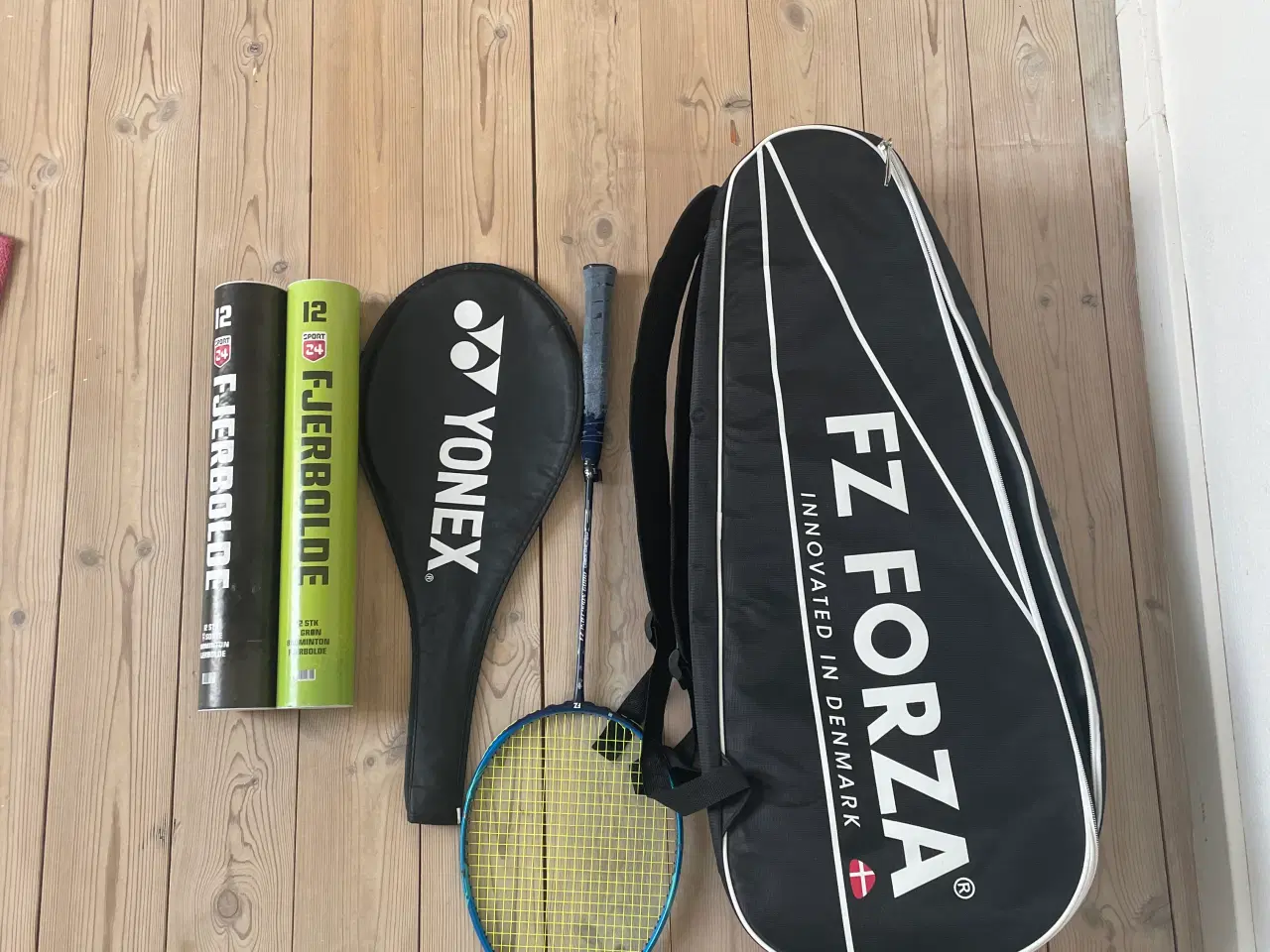 Billede 2 - Badmintonketcher, taske, ketschersleeve, nye bolde