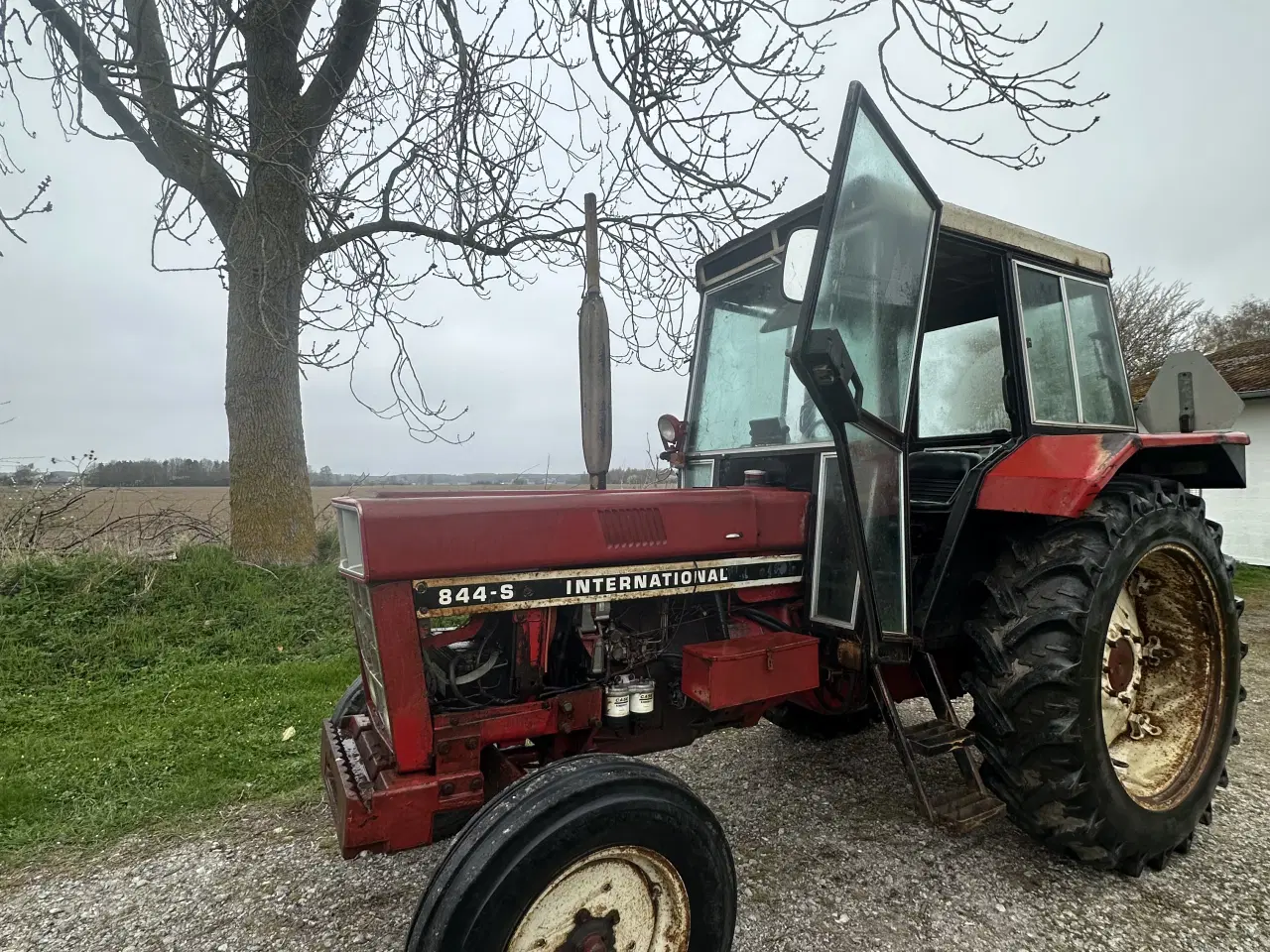 Billede 1 - Ih 844-S