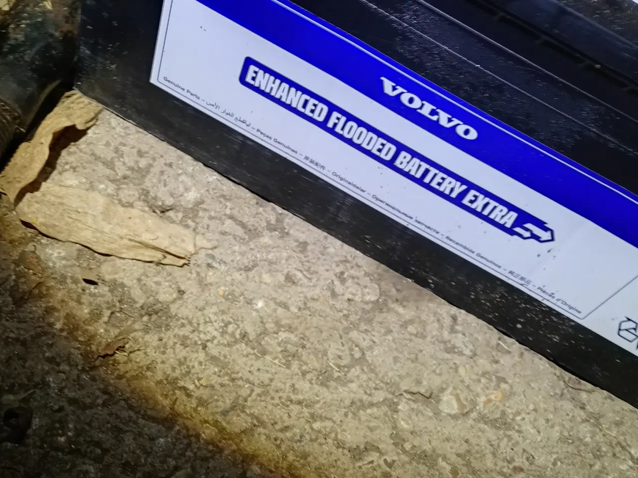 Billede 4 - Batteriet til volvo lastbil org.