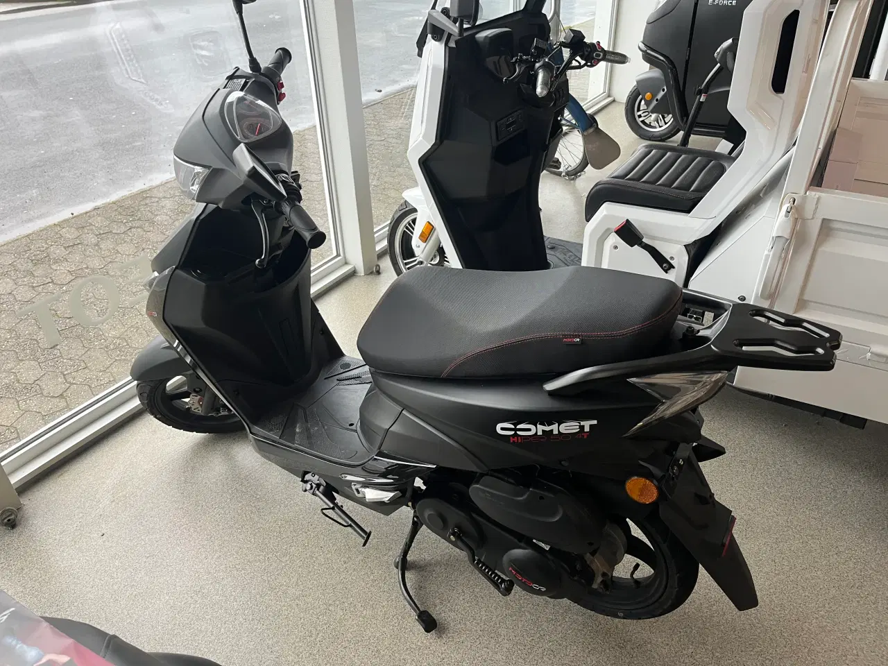 Billede 3 - Scooter forhandler