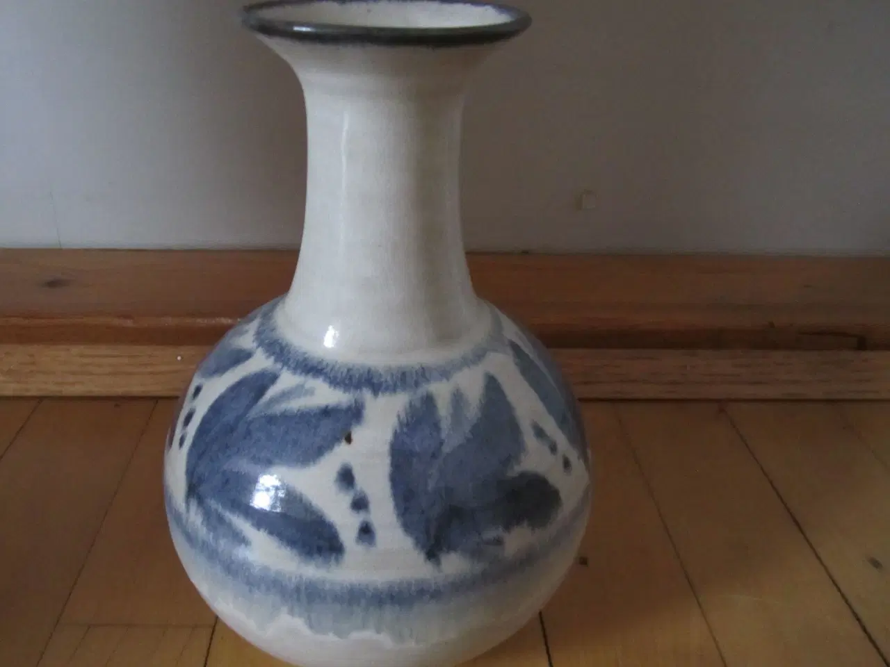 Billede 2 - Smuk Keramik VASE. Bjergård.
