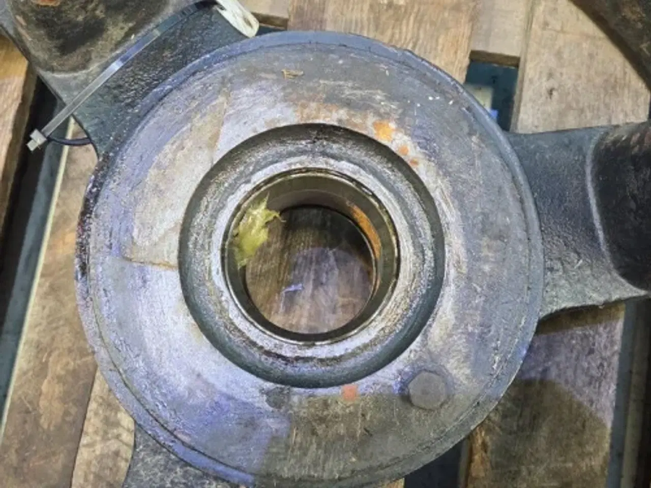 Billede 11 - New Holland BB9060S Svinghjul 87721200