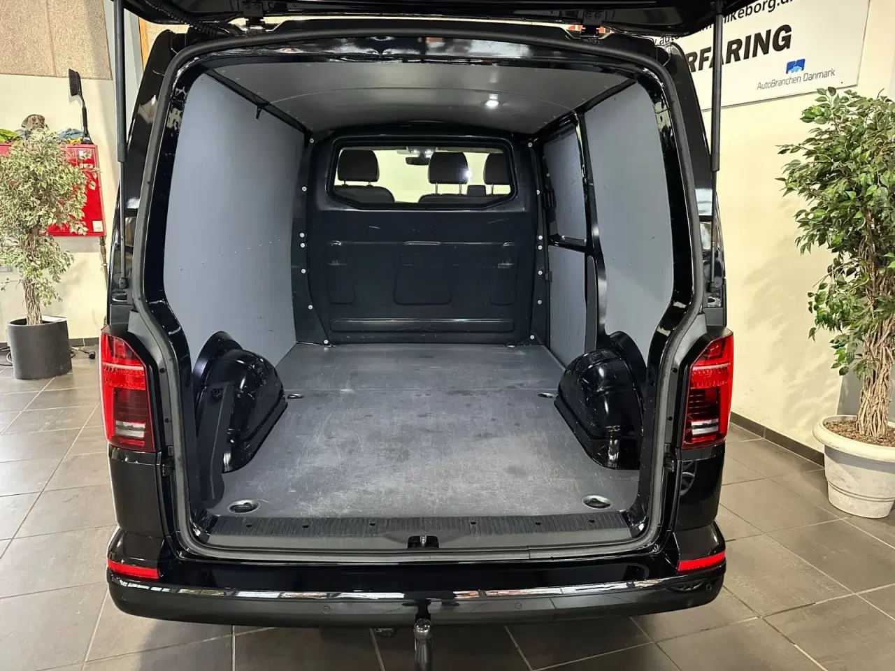 Billede 15 - VW Transporter 2,0 TDi 150 Kassevogn DSG kort