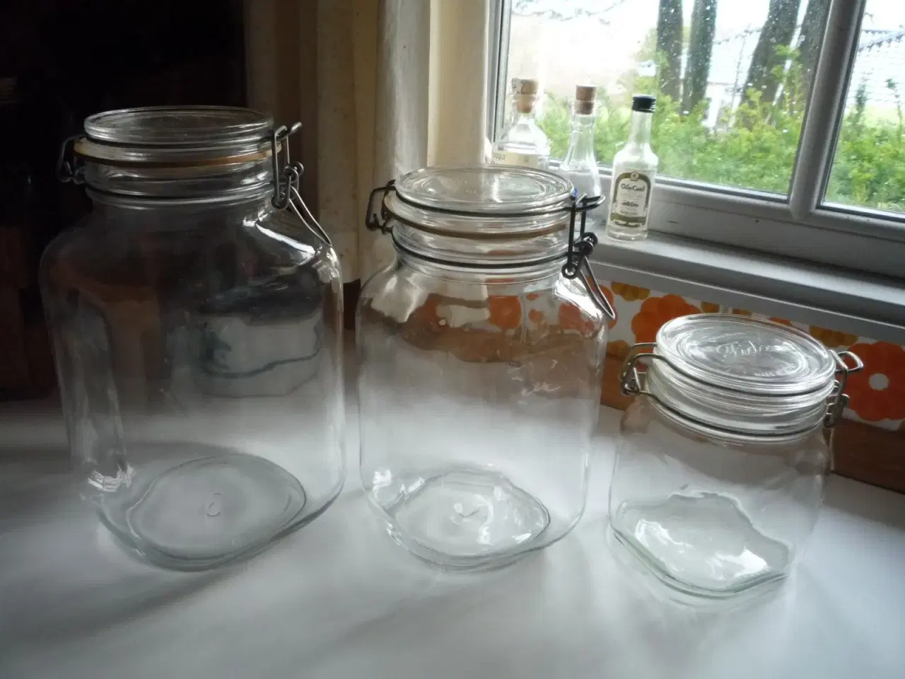 Billede 2 - Tre flotte opbevaringsglas