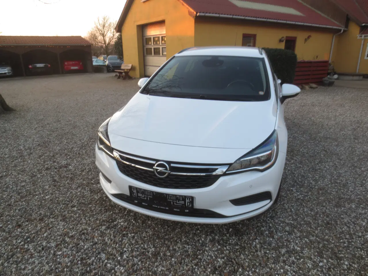 Billede 3 - Flot Opel Astra 1.6 CD St-car År 2018.