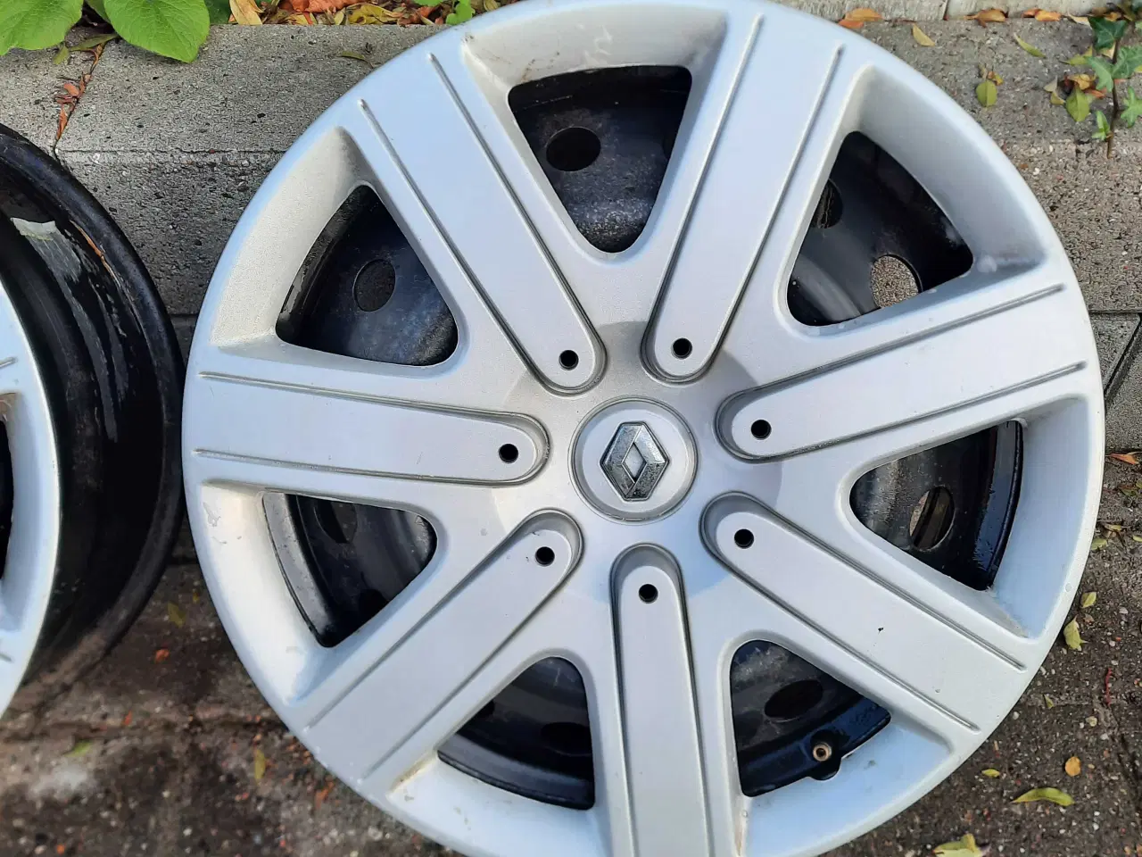 Billede 2 - Stålfælge med hjulkapsler til Renault Captur 1