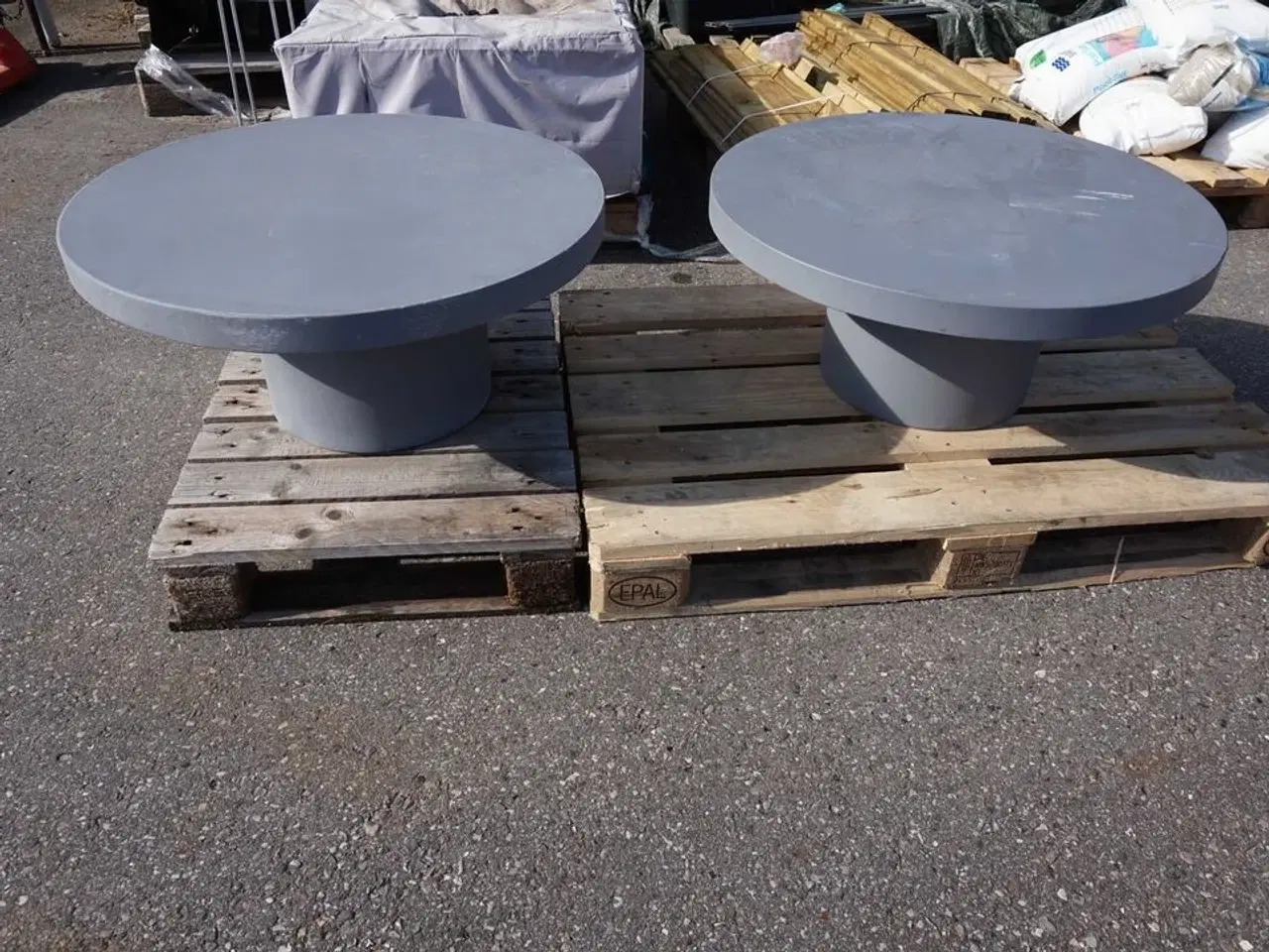 Billede 1 - 2 stk berlin lounge/havebordr Ø: 78 cm