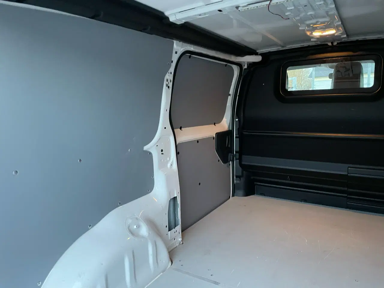 Billede 17 - TOYOTA Proace Long 2,0 D Comfort Master m/dobbelt skydedør 122HK Van 8g Aut.