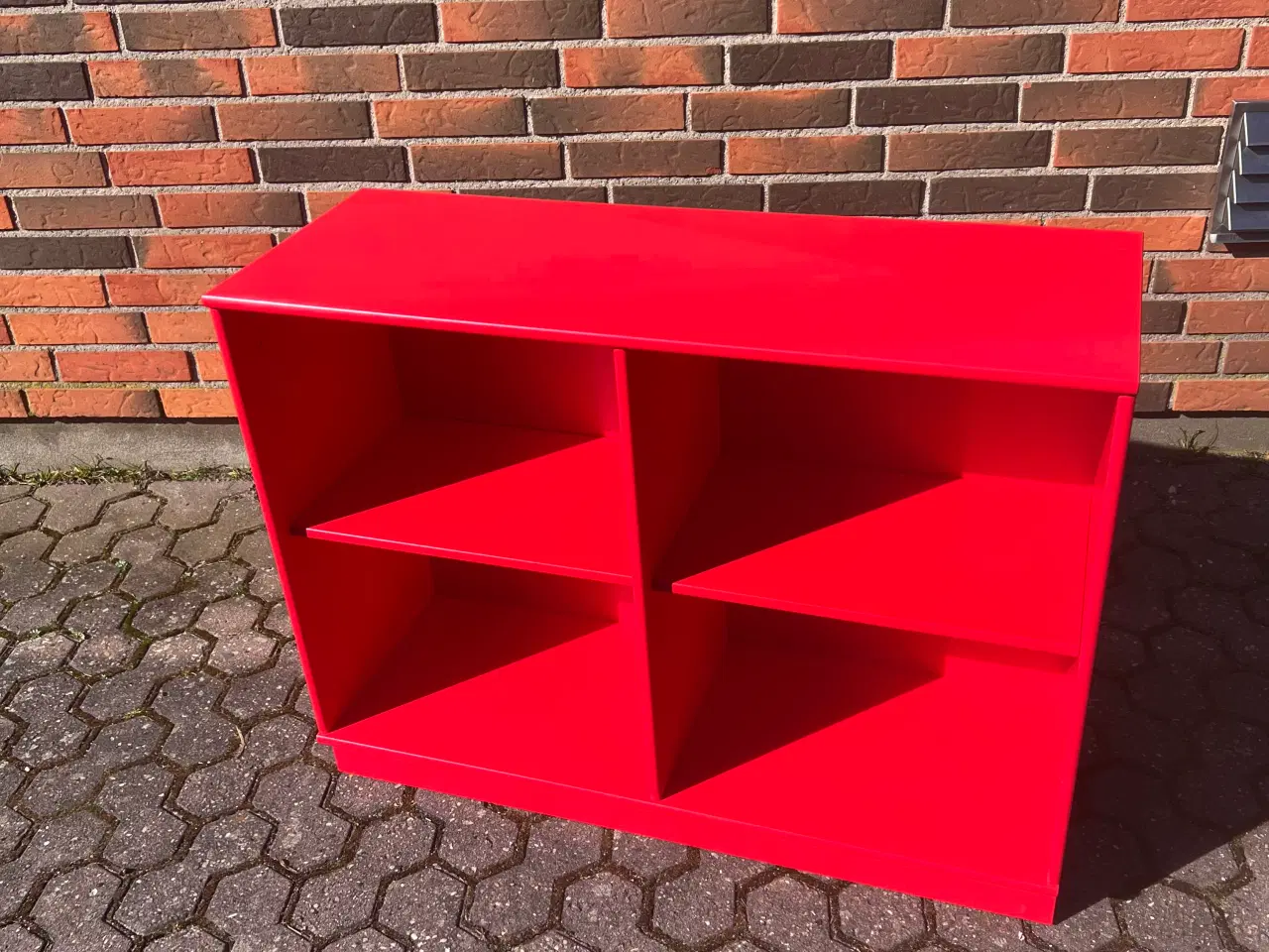 Billede 2 - Reol Mistral med sokkel og vægophæng