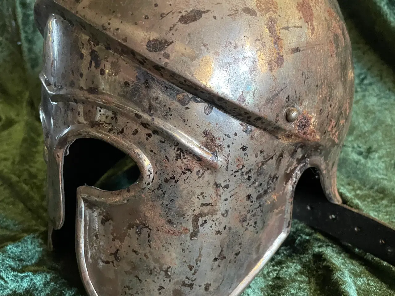 Billede 2 - Til rollespil hjelm i metal