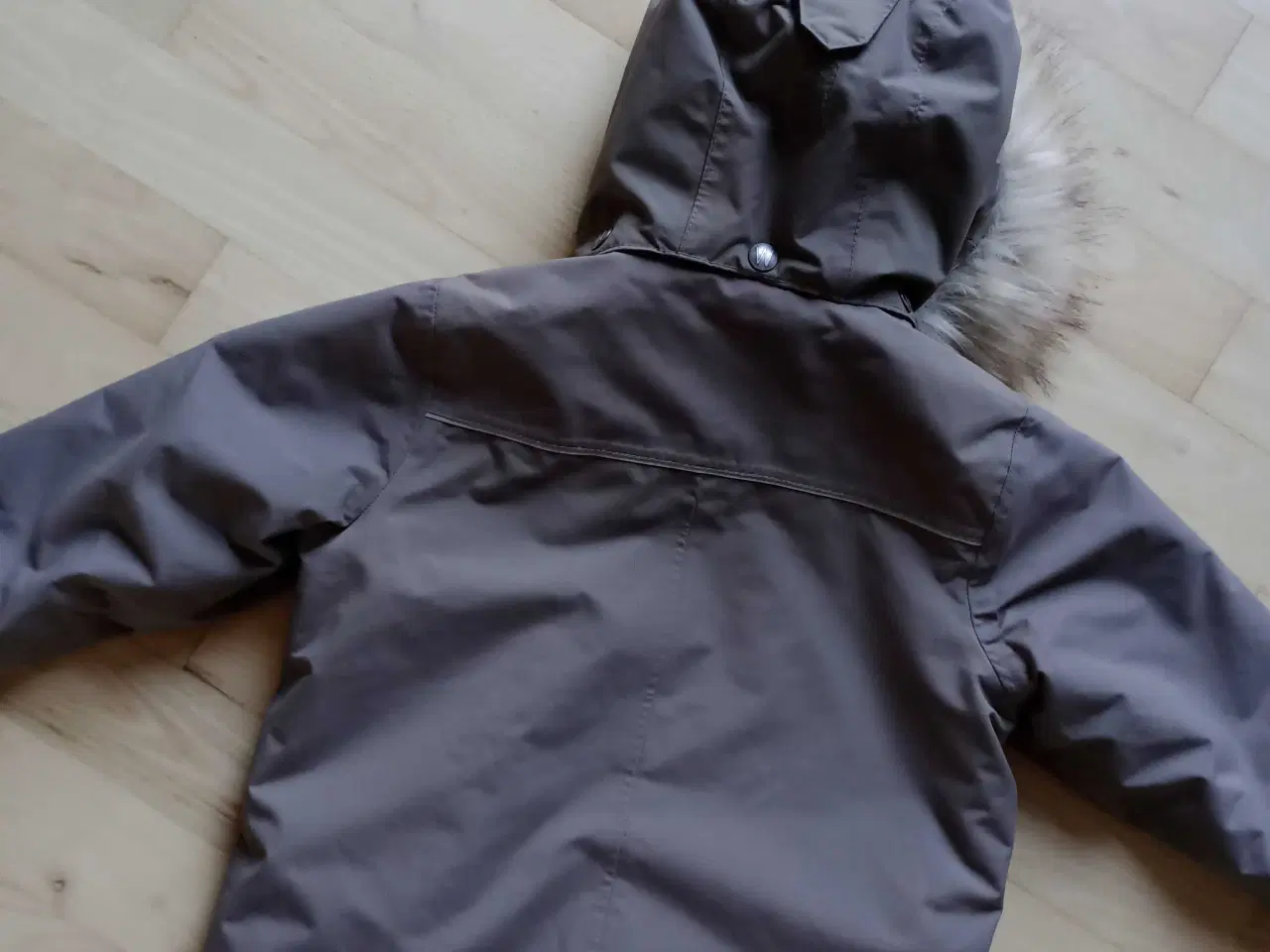 Billede 3 - Pæn Wheat vinterjakke.