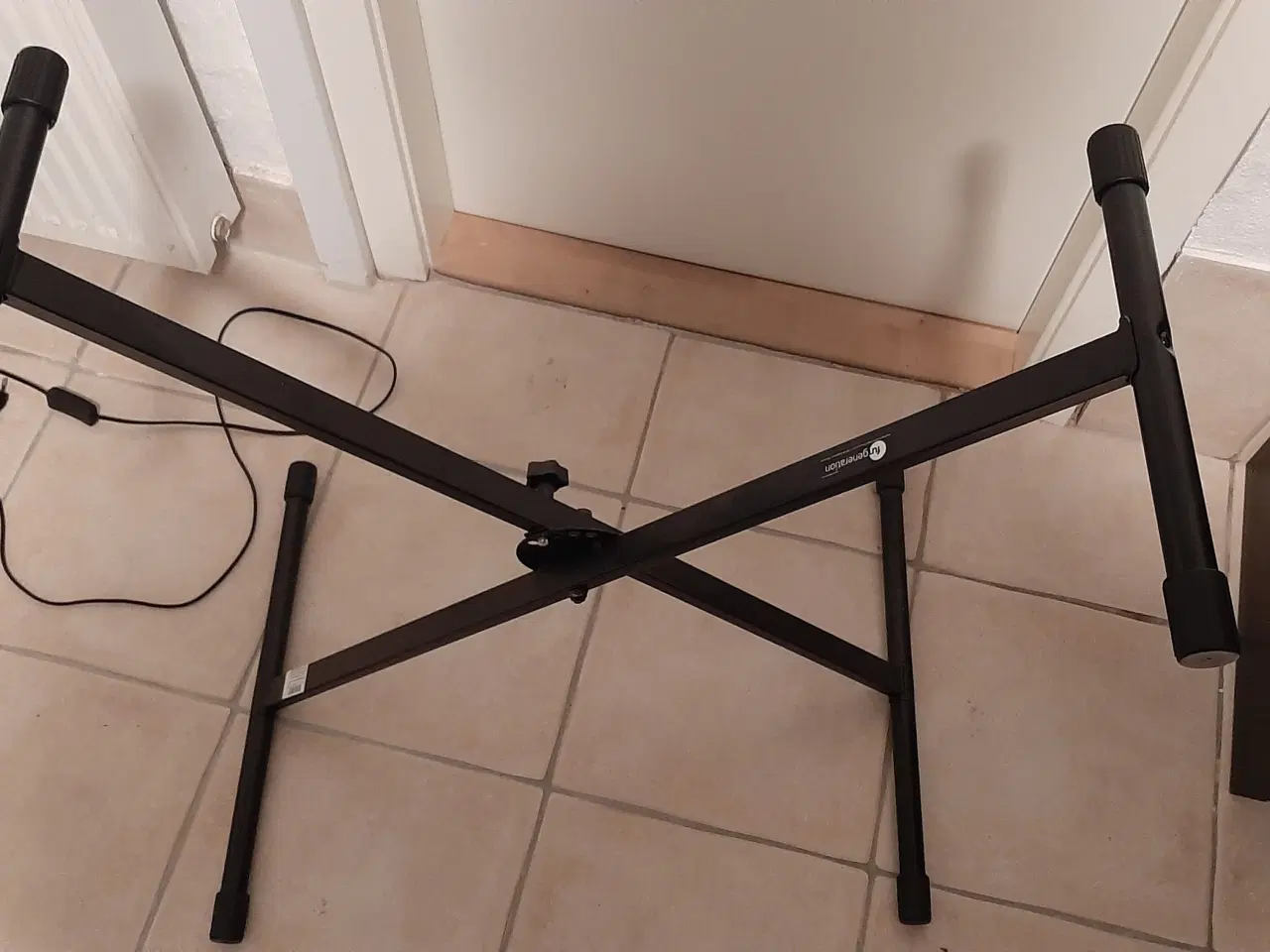 Billede 2 - Keyboard med stativ