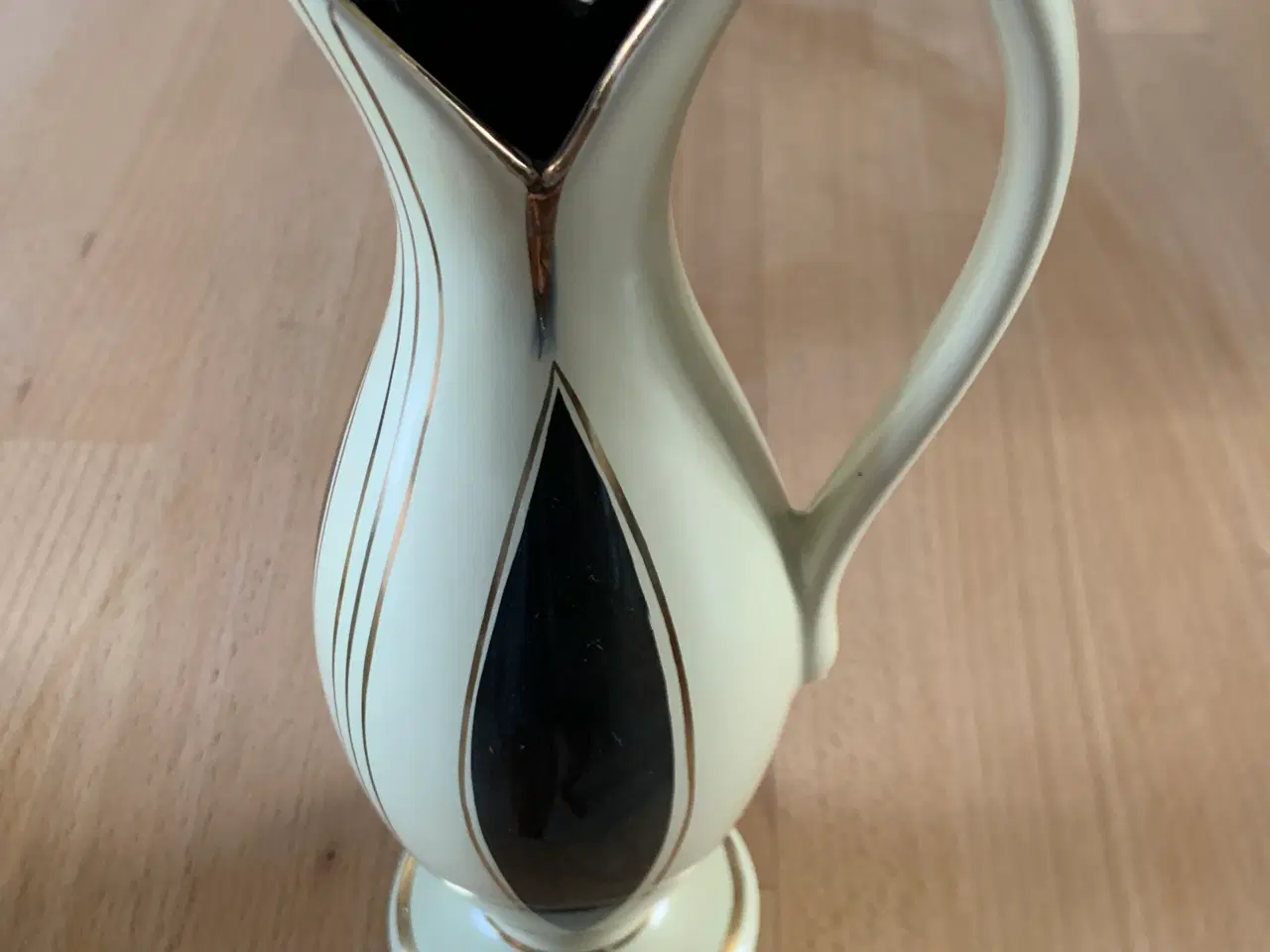 Billede 2 - Vase i guld, sort og beige, Vesttysk