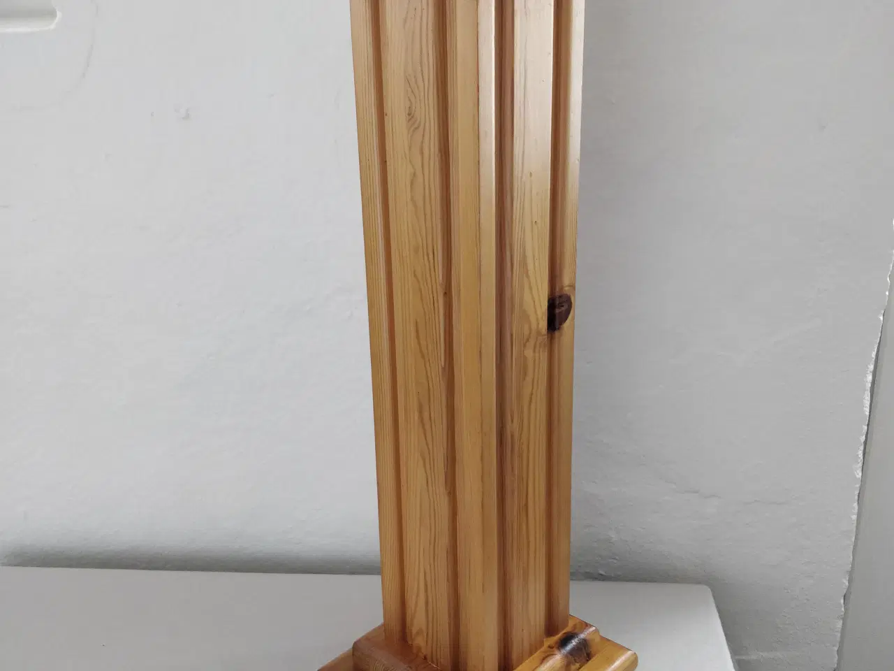 Billede 2 - Piedestal.