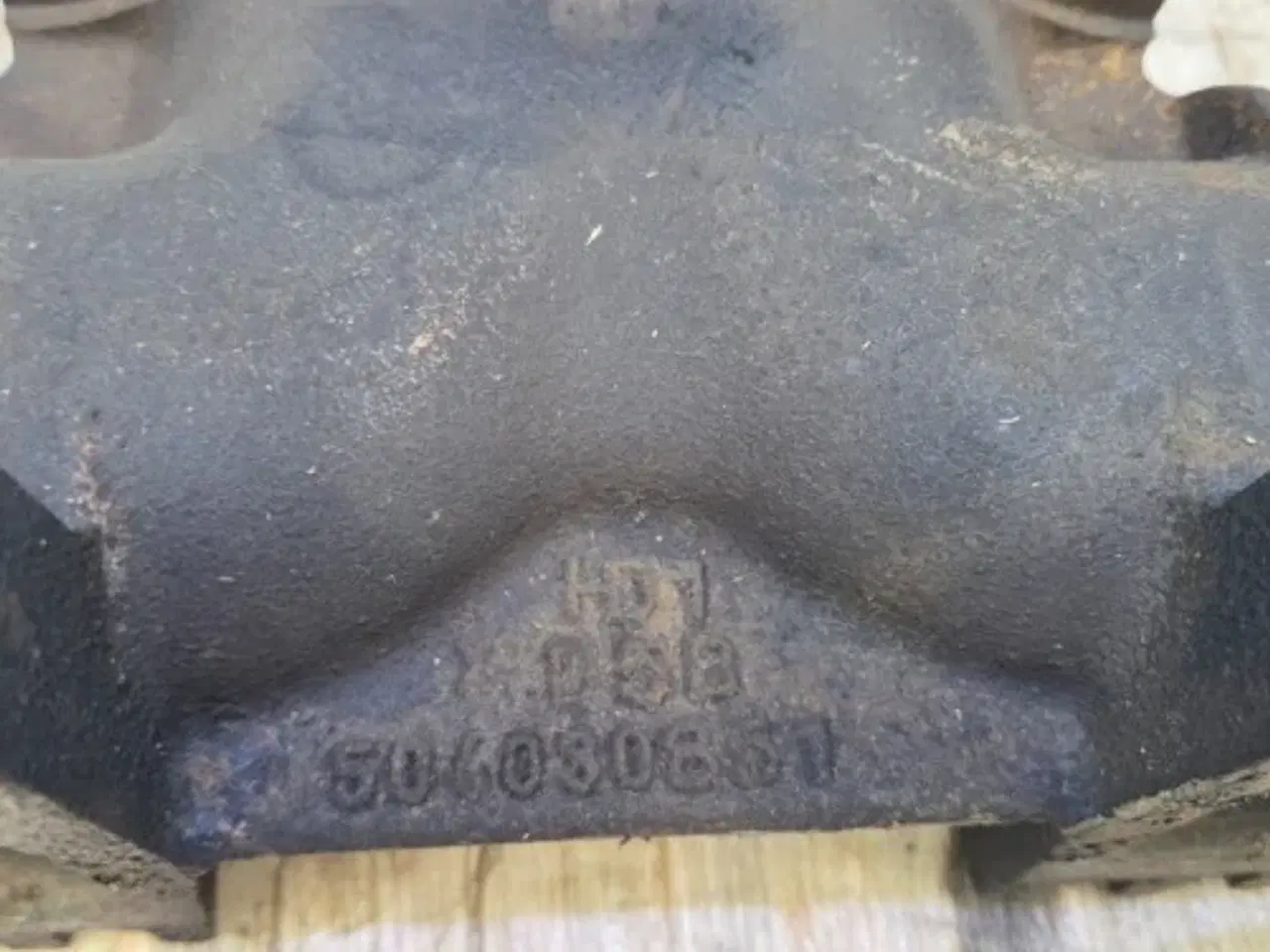 Billede 4 - Case 9010 Udstødningsmanifold 504046508