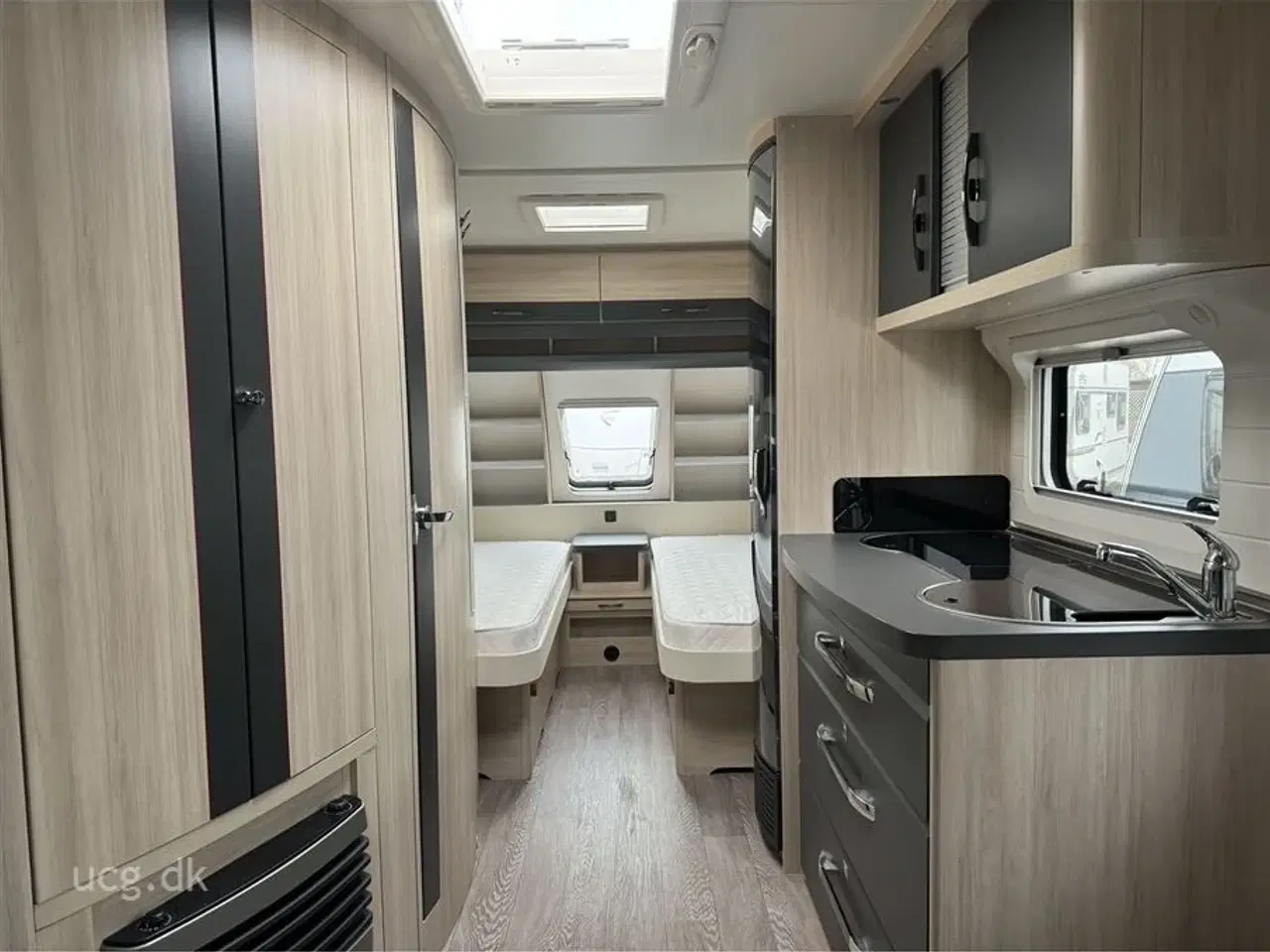 Billede 9 - 2019 - Hobby De Luxe Edition 495 UL   Prisen er inkl. klargøring, gastest, fugttest, syn og nummerplade.