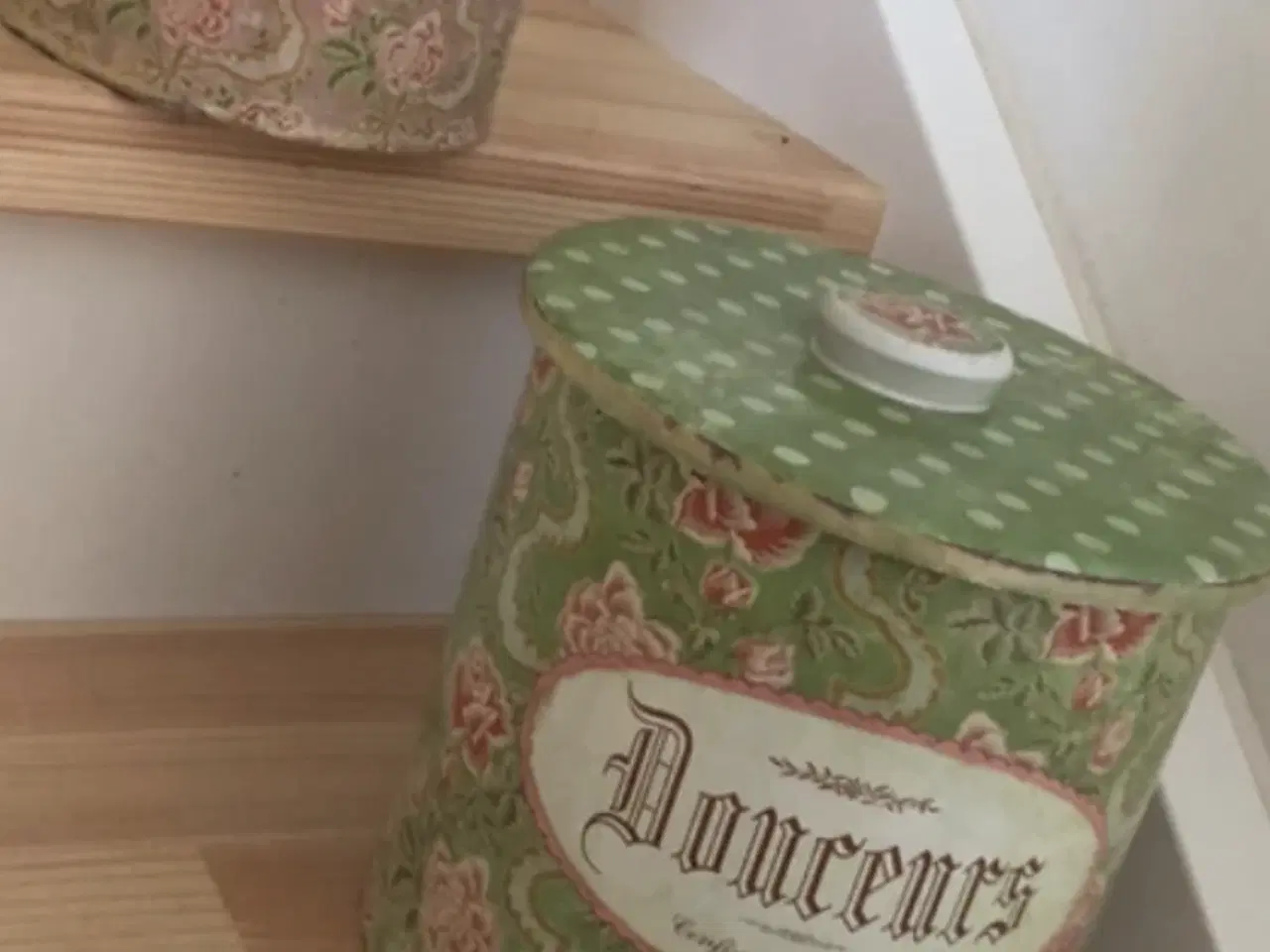 Billede 2 - Slik og chokolade dåser 