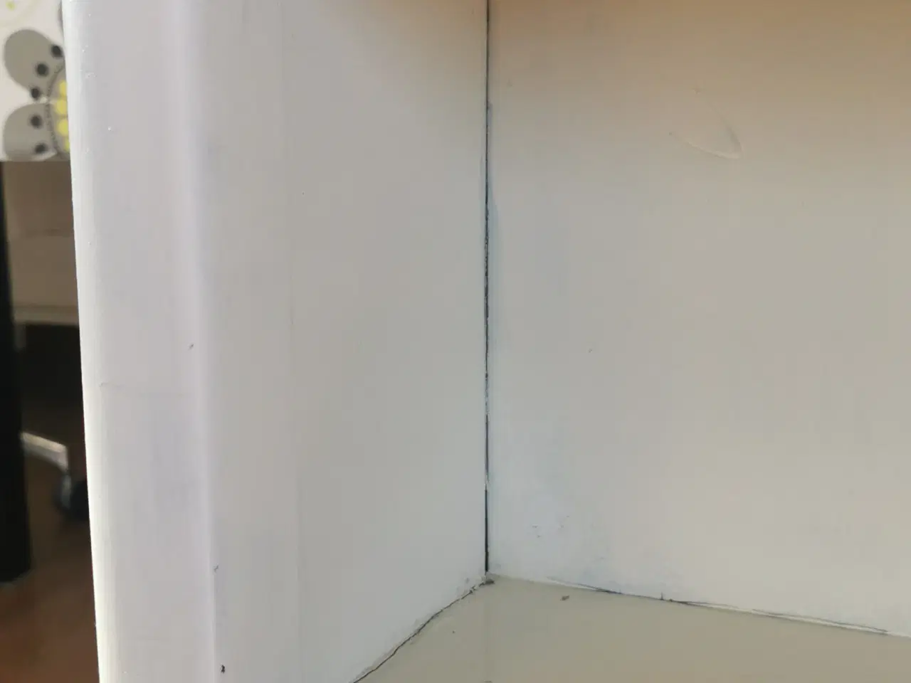 Billede 7 - Sjovt gammelt skrivebord med hylde på bagsiden