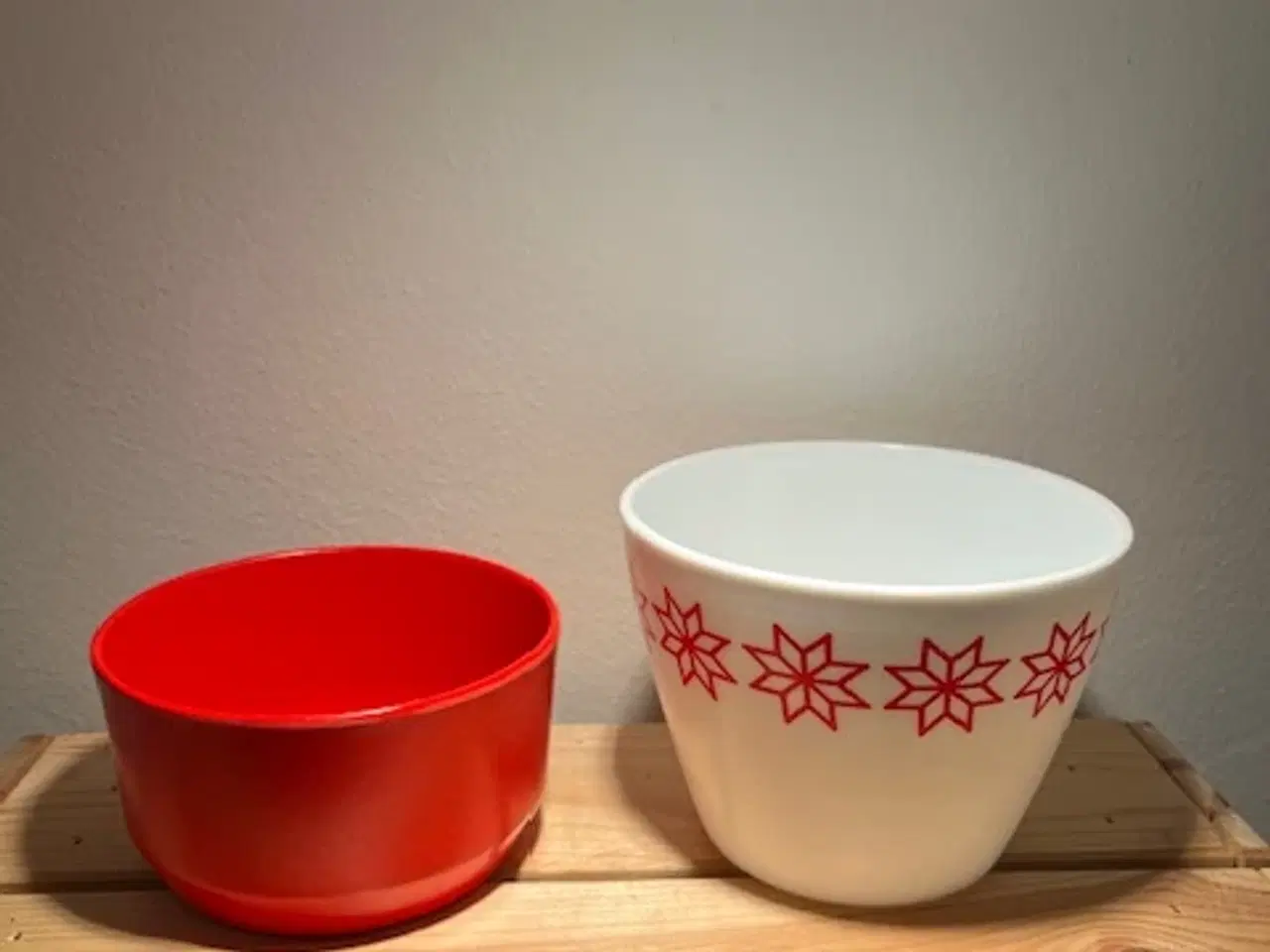 Billede 1 - To fine skåle – IKEA (glas) og Play Prop (Melamin)