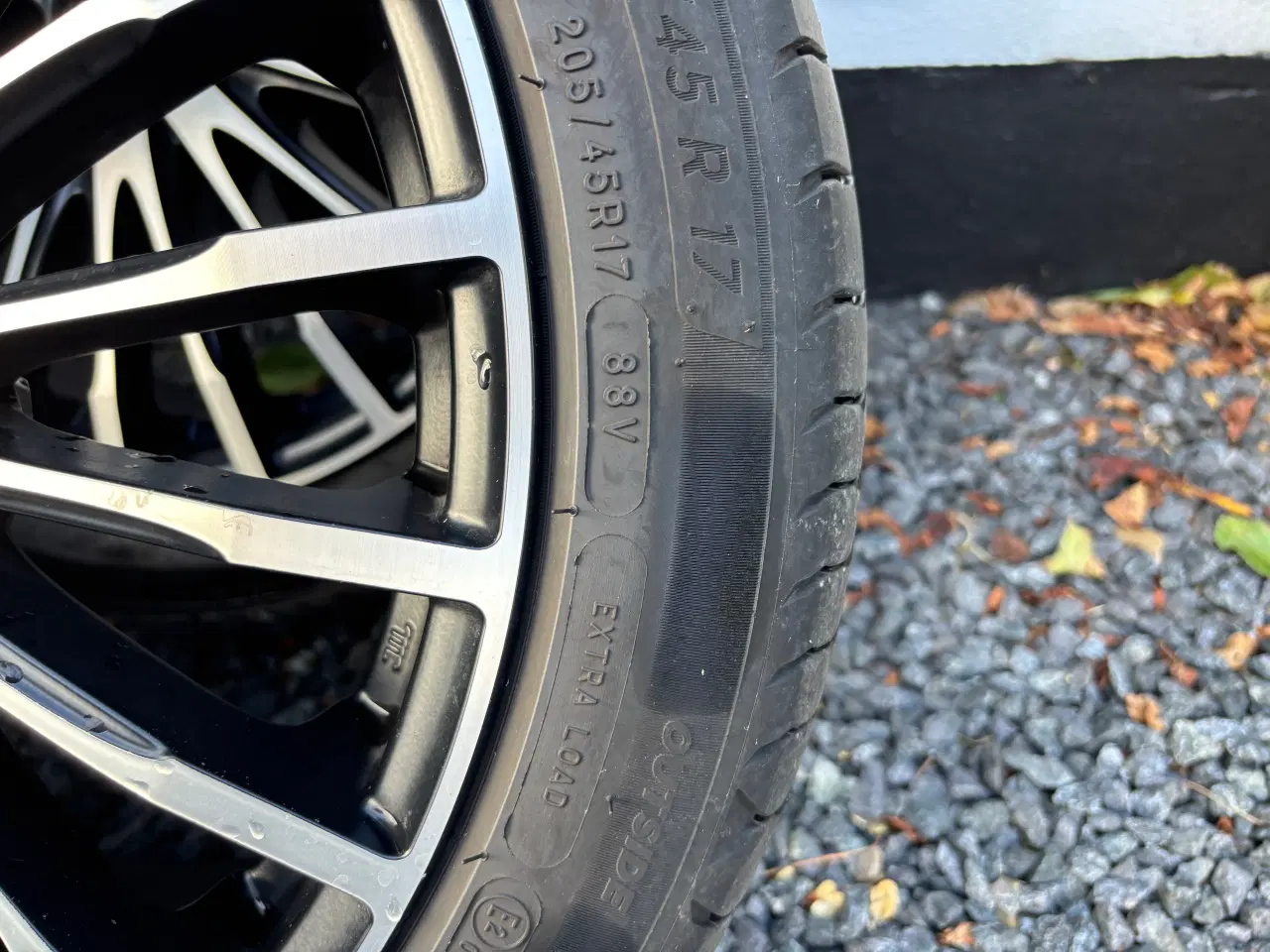 Billede 2 - Alufælge med 17” Michelin Primacy 4
